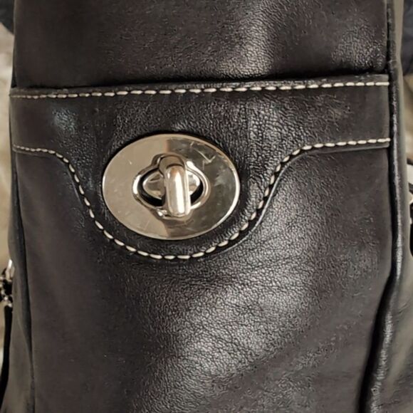 COACH♣️Black Leather Tote Bag - Picture 14 of 16